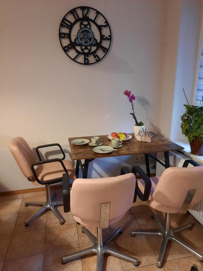 Ferienwohnung Urlaub Im Friseursalon Sebnitz Exterior foto